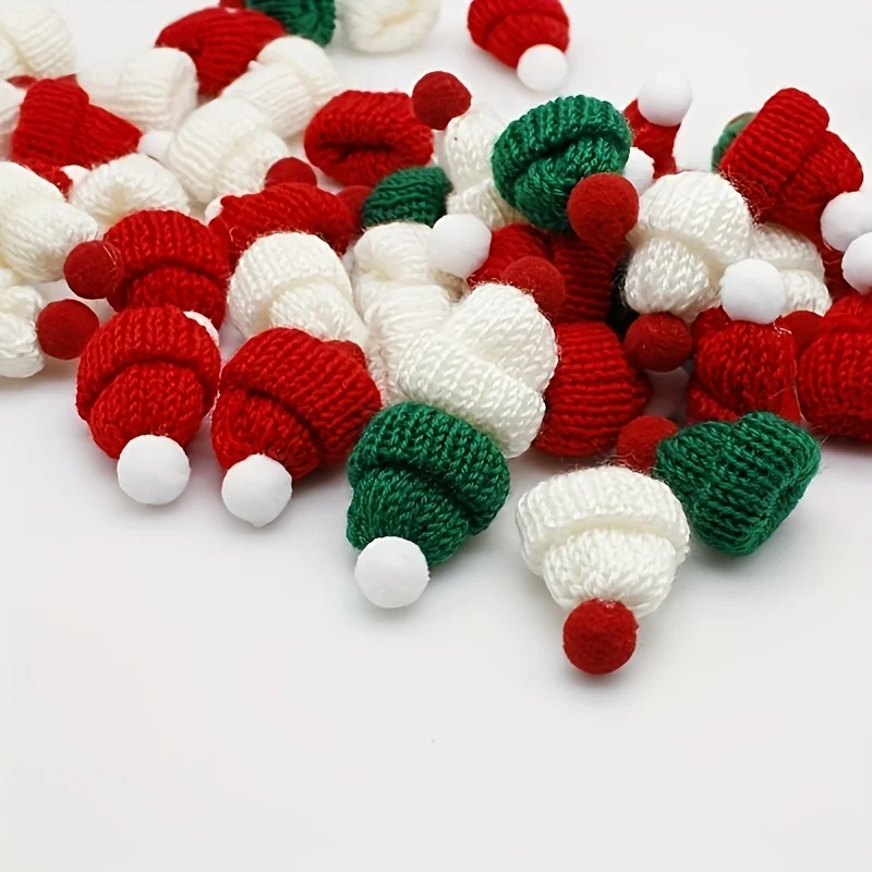 20 Stück Mini-Weihnachtsmützen-Pompons – rotes und weißes Design mit grünen Akzenten, perfekt für Heimwerkerarbeiten, Weihnachtsbaumschmuck