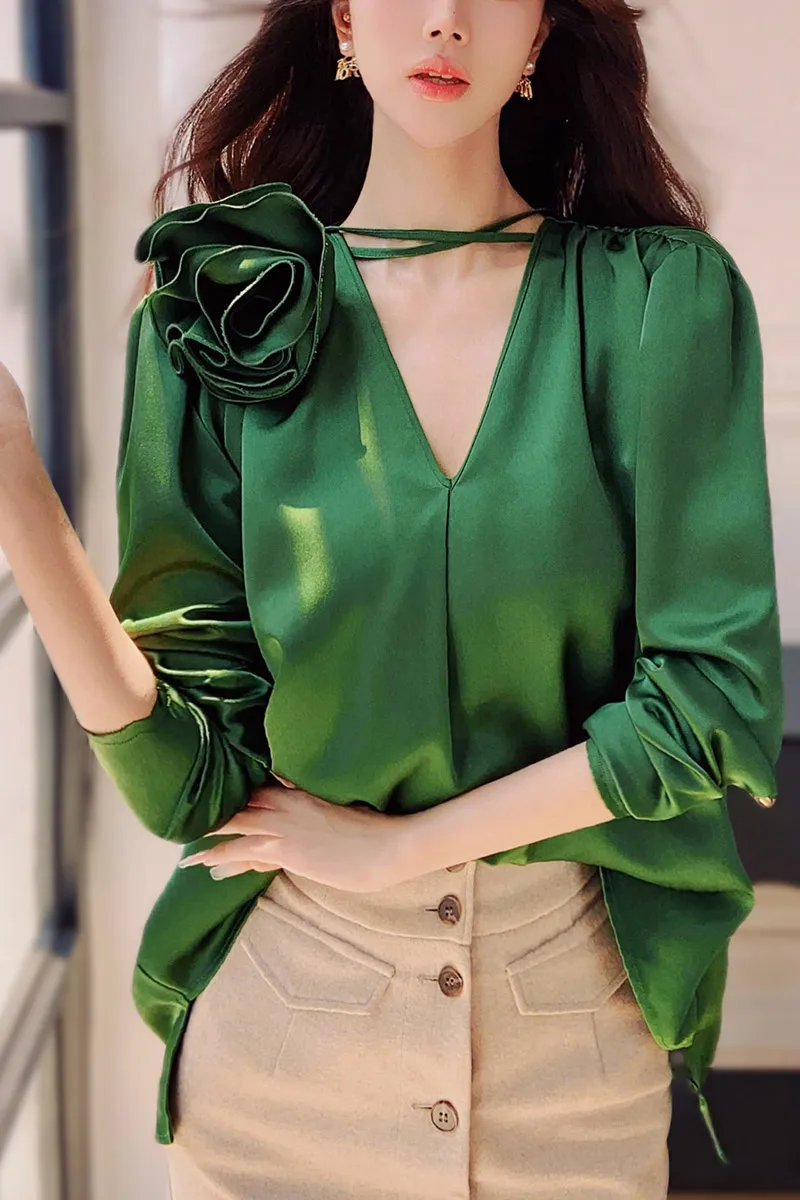 DABUWAWA Embroidered Flares Satin Shirts & Blouses Ruffled V-Neck Tops Woman 2024 Lantern Sleeve Y2k Clothes DA1CST007