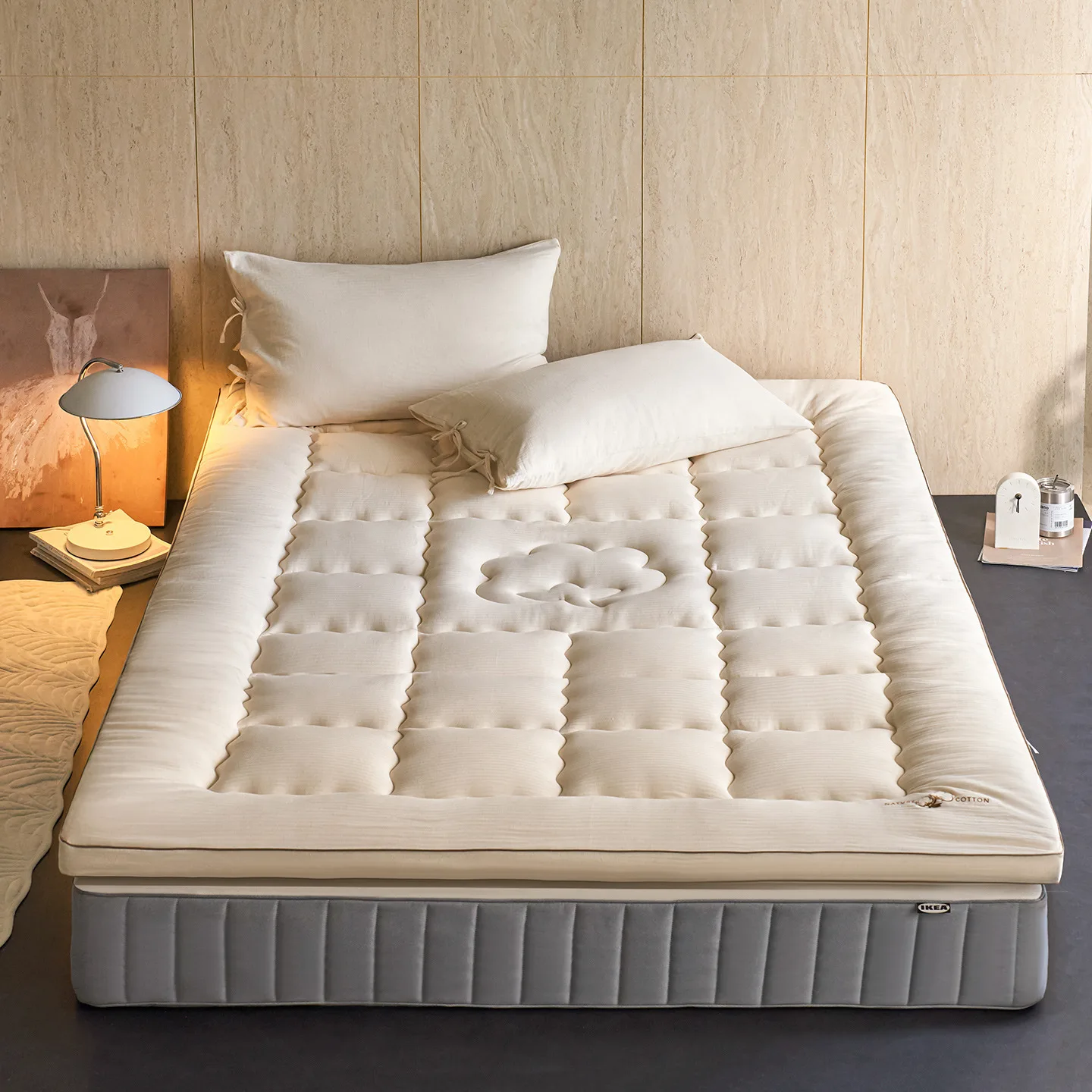 

Cotton-filled piled mattresses, student dormitory tatami mats