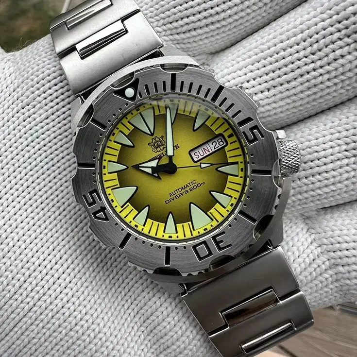 STEELDIVE Men Automatic Watch 42.2mm Mechanical Wristwatch Diver 20Bar Waterproof Luminous Sapphire NH36 Week Date Monster Dial