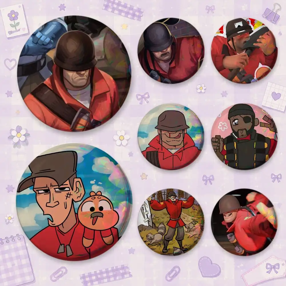 TF2 Soldier Brooches Cartoon Badge Pins Backpack Hat Accessories Friend Gift
