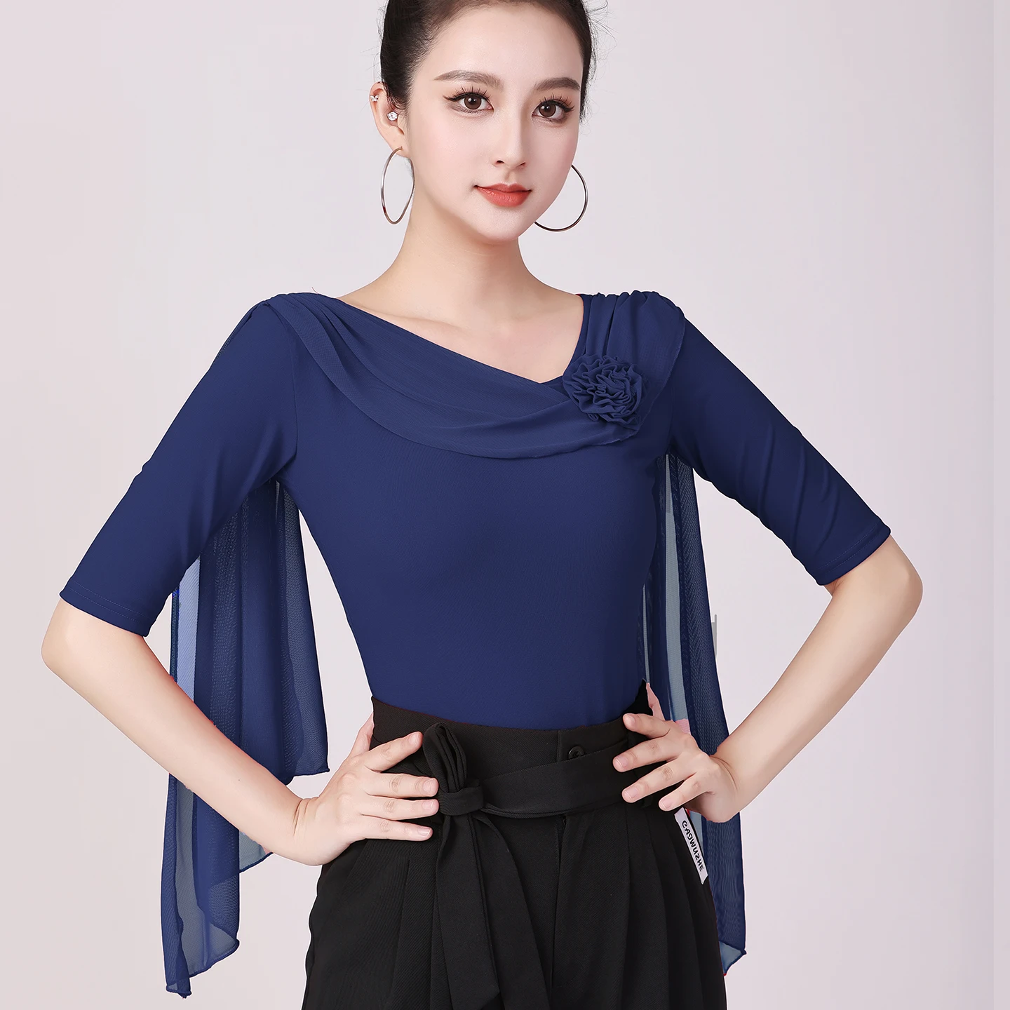 Profesjonalne stroje do tańca nowoczesnego damskie dla dorosłych, bluzki z rękawem 3/4, letnie nowe stroje do tańca towarzyskiego i latynoamerykańskiego.