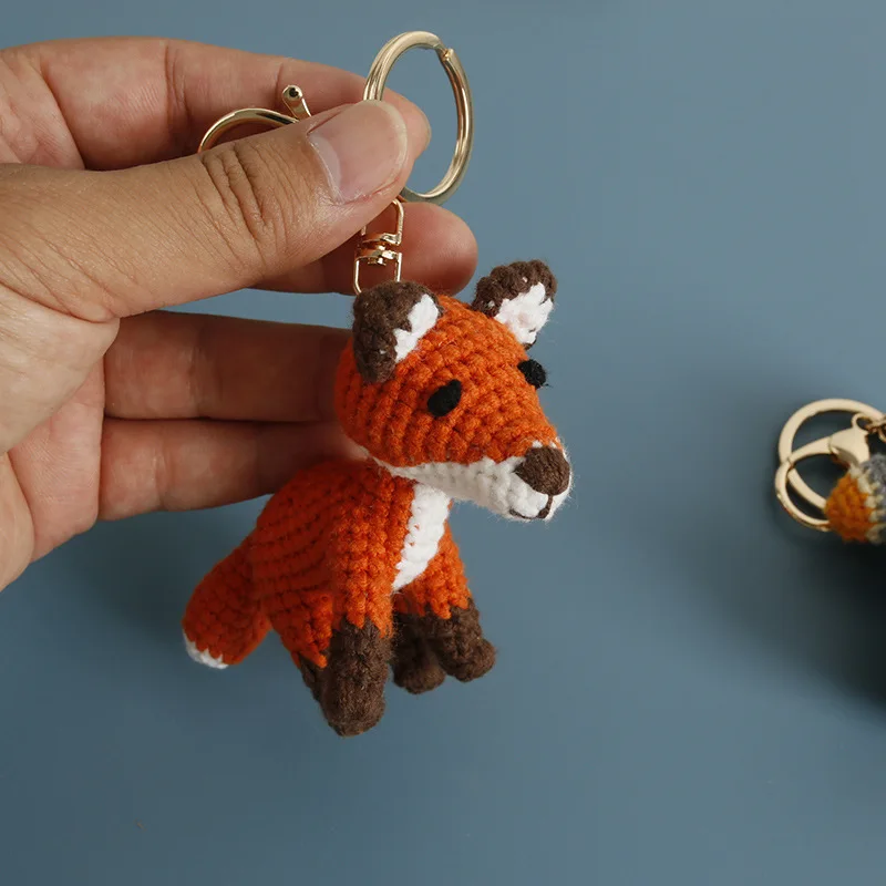 Llavero de zorro de ganchillo hecho a mano, llaveros de pingüino bonitos tejidos para mochila, colgante, serie de muñecos de animales de dibujos animados, llavero de ganchillo