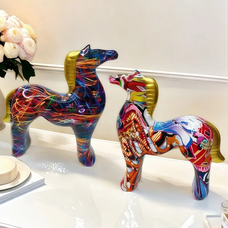 

1Pcs Abstract Horse Creative Decorations Resin Crafts Decoration Home Office Moving Gifts