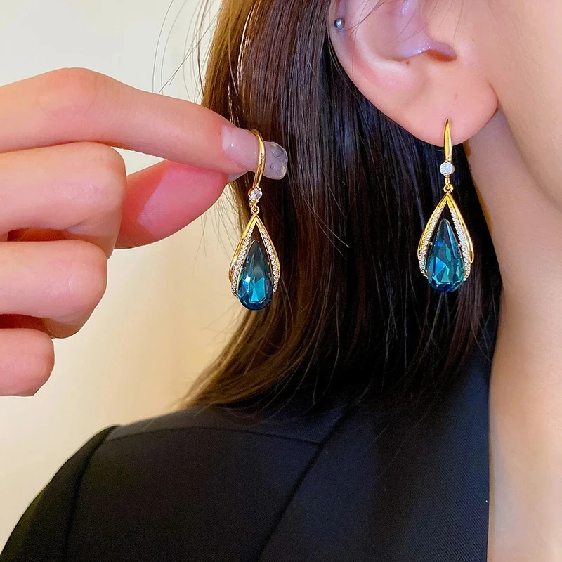 Retro Blue Crystal Drop-shaped Pendant Ear Hook for Women New Fashion Luxurious Temperament Ladies Wedding Party Jewelry Gift