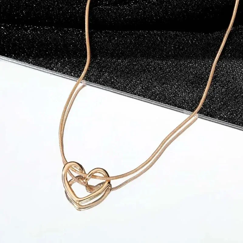 New Simple Hollow Love Heart Pendant Necklace for Women Fashion Creative Geometric Clavicle Chain Necklaces Party Jewelry Gift - Image 5