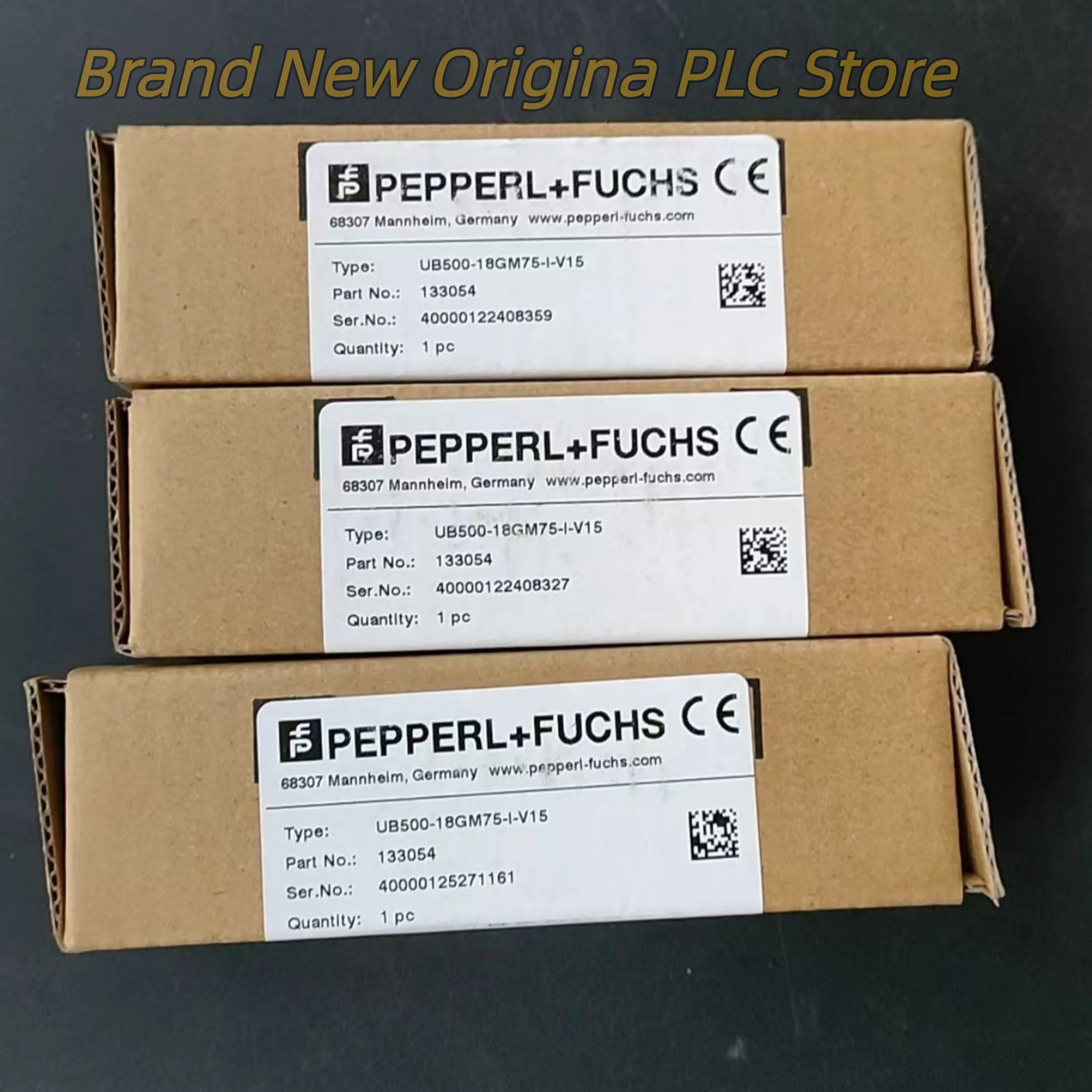 

Sensor UB500-18GM75-I-V15 UB800-18GM40-I-V1 new in box