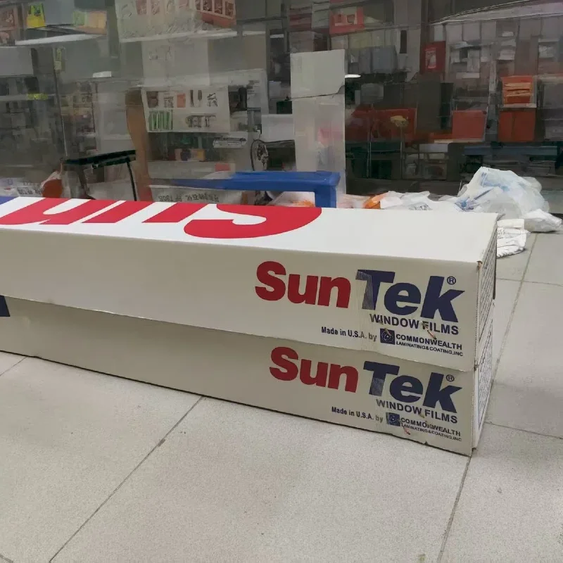 قسط Suntek VLT5% رفض الحرارة العالية نانو السيراميك السيارات نافذة الفيلم IRR99% الأشعة فوق البنفسجية كتلة لنوافذ السيارات والزجاج المنزل PET