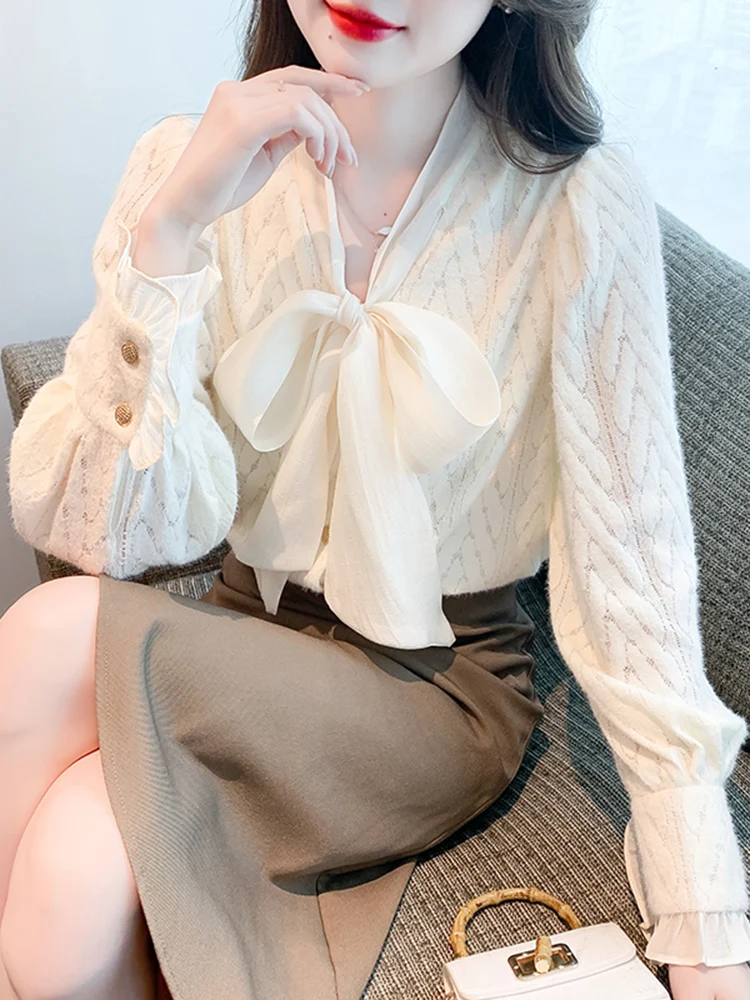 Camiseta Feminina de Renda com Decote em V e Forro, Camada Base com Nó, Estilo Outono, Cor Pura