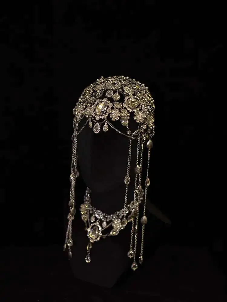 Exotic Style With A Captivating European American Electronic Syllable Bar Night Performance Accessories Exaggerated Headwear