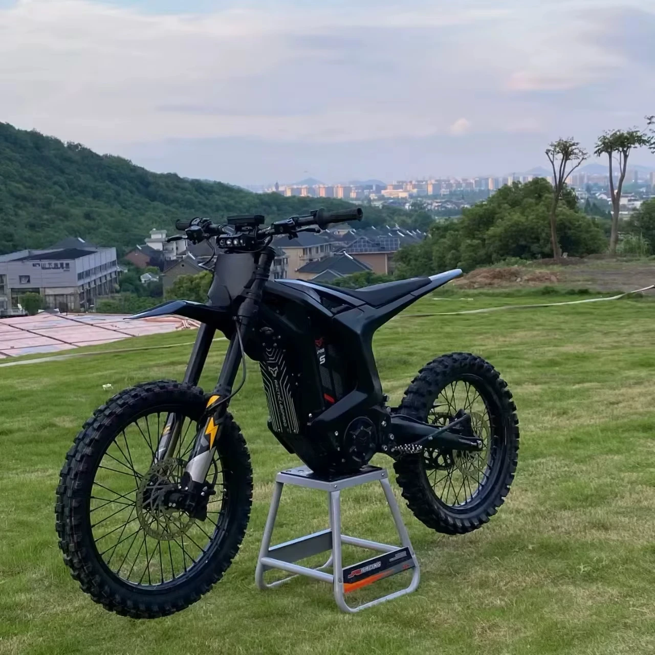 QQW Cloud Leopard XE PRO 2025 Electric Motorcycle Cross Country Direct Drive Quiet Operation