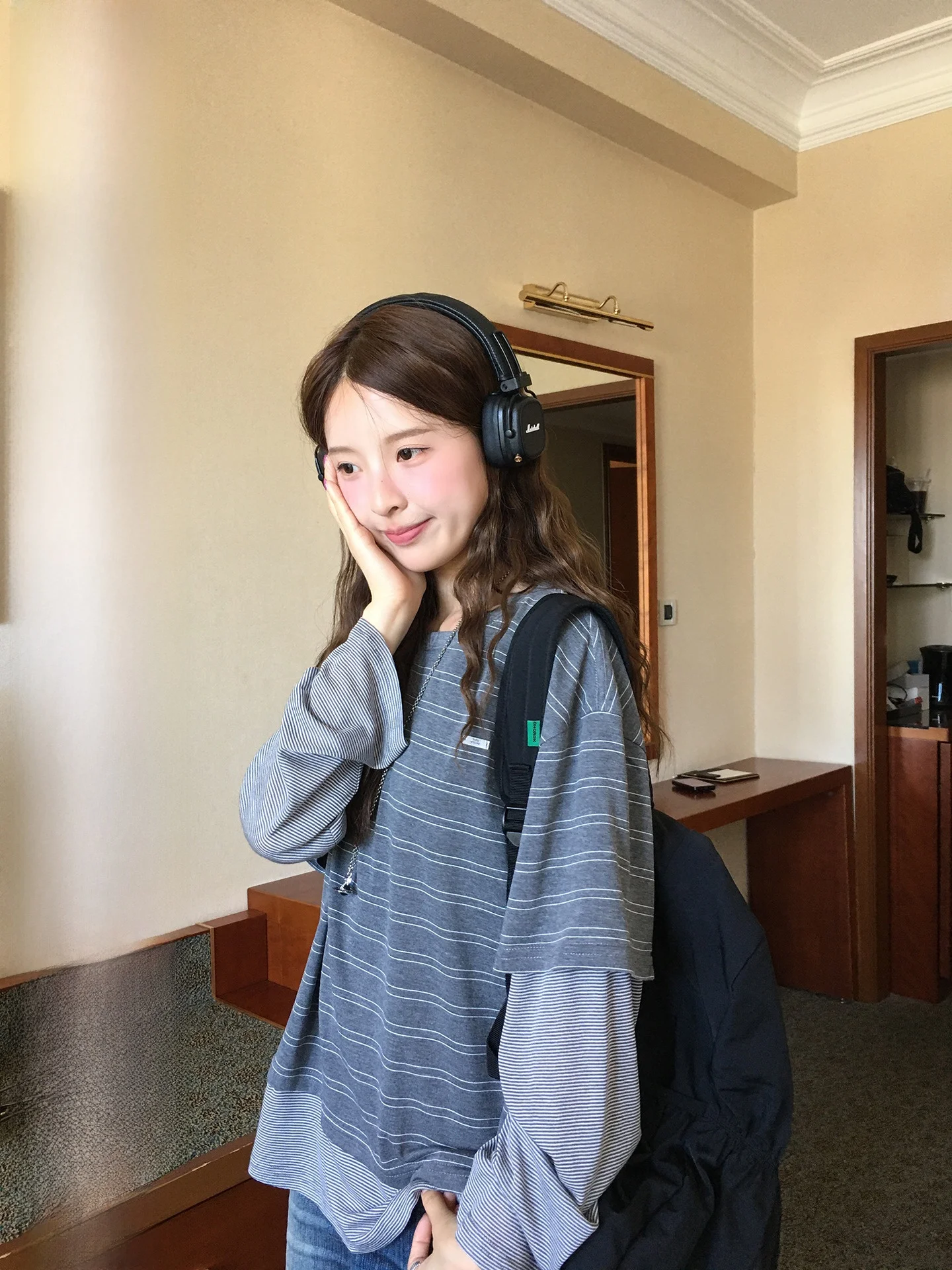 

WHYSTUDIO повседневная свободная длинная футболка в полоску в стиле пэчворк, женский удобный универсальный топ, корейский дизайн в ленивую полоску