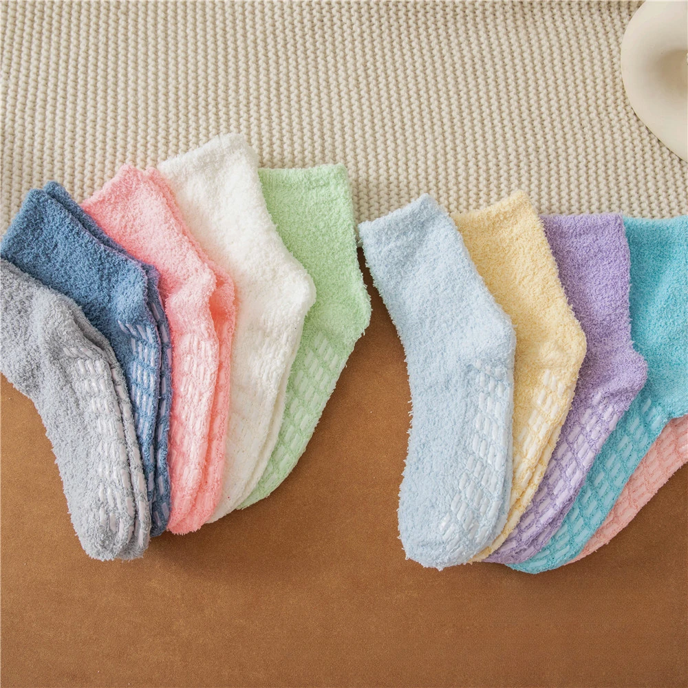 1PR Men\'s Dispensing Lint-Free Men\'s Solid Color Coral Fleece Winter Tube Socks Floor Socks Wholesale