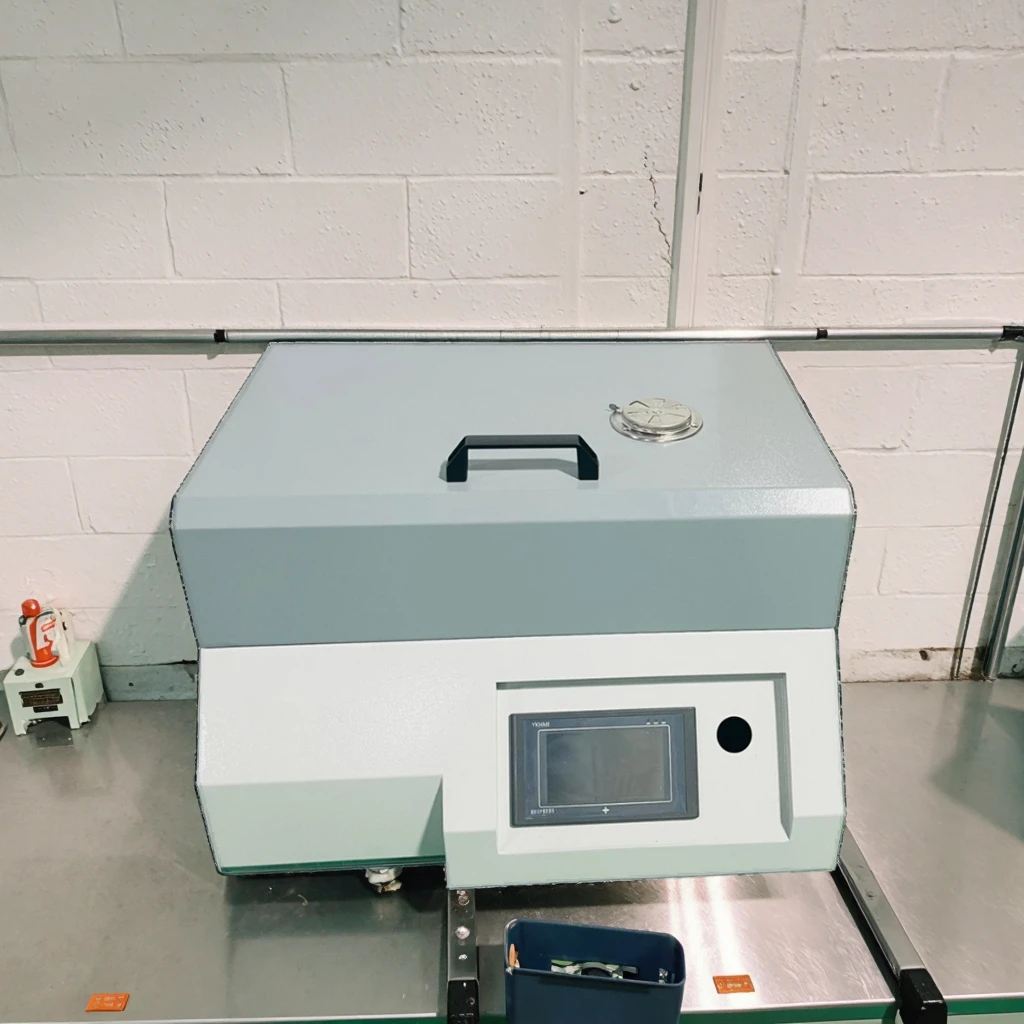 Hot-selling New Arrivals Lab Automatic Heating Coater with Vacuum Release PET PE PI Flip Cover Designed Coating Machine