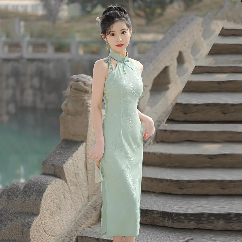 Yourqipao Green Halter-neck Sleeveless Modified Cheongsam Sexy Retro Elegant Fitted Evening Gown Chinese Style Dress for Women