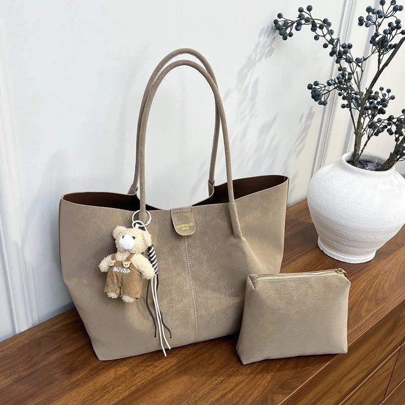 

Luxury Women's Shoulder Bag, Leather Crossbody Bag For Ladies With Famous Designer Elegant Practical Design