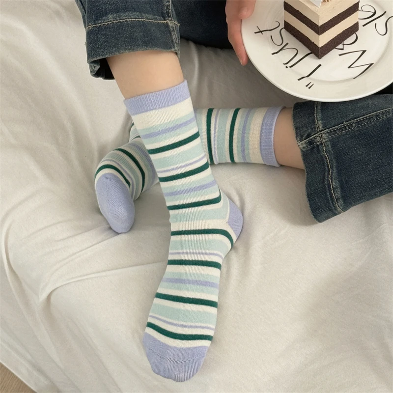4 Pairs Women Japanese Retro Mixed-Color Striped Crew Socks, Soft Sweat-Wicking Casual Novelty Socks