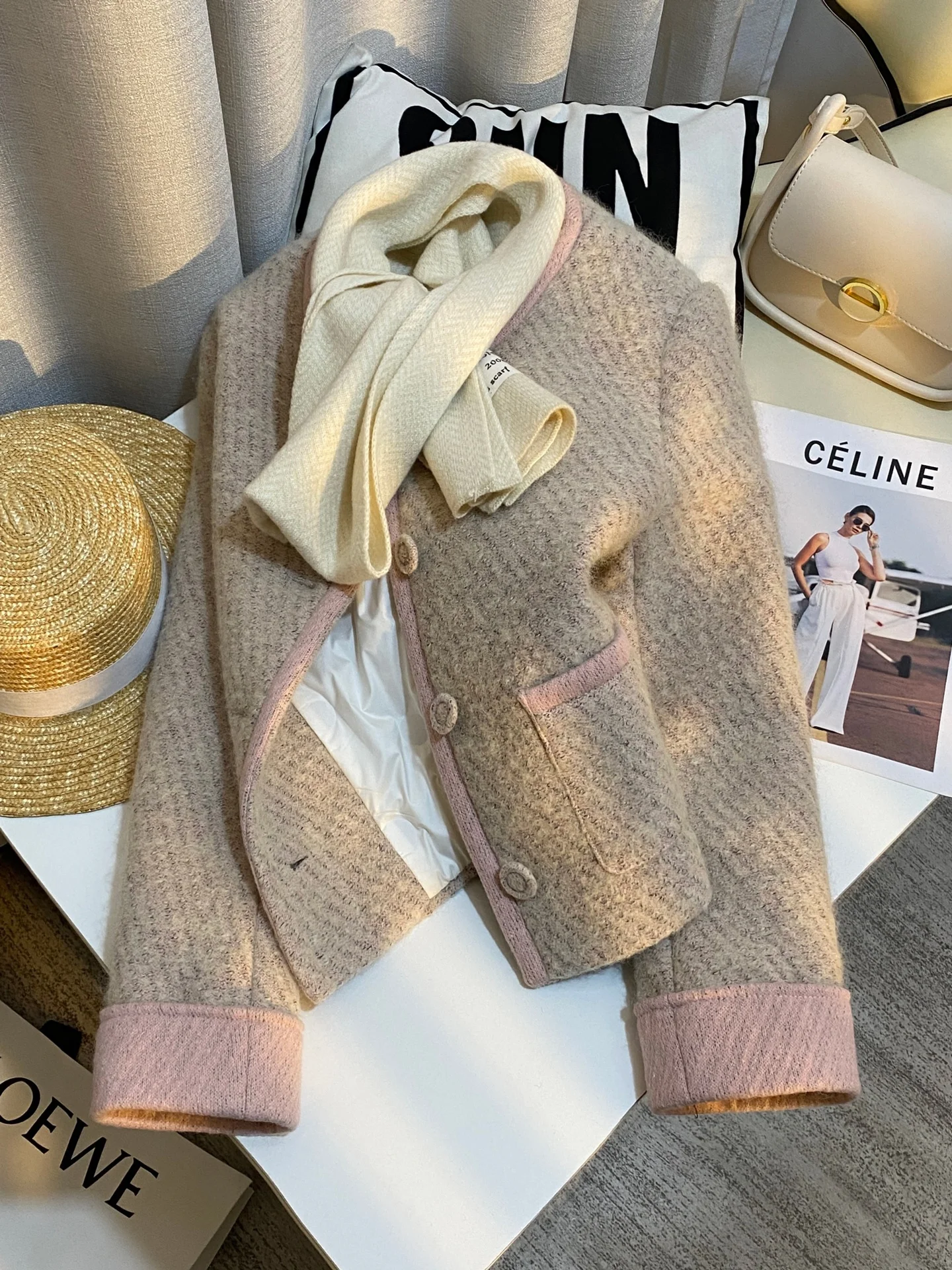 

Женская модная повседневная теплая куртка Ele Pink с круглым вырезом и пуговицами, коллекция Весна 2026