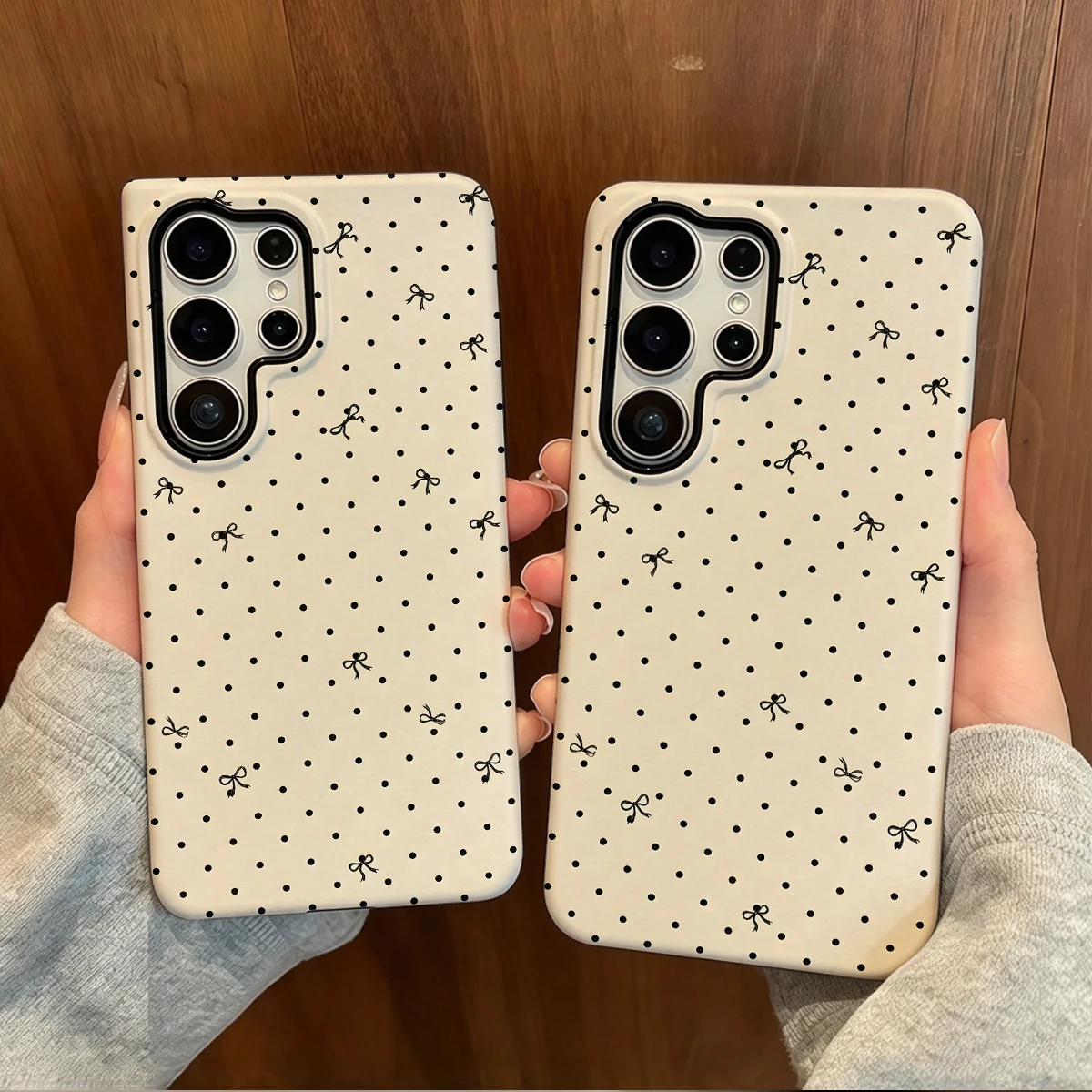 Cream Dots Black Bows Phone Case For Samsung Galaxy S26 S25 Ultra S24 S23 Plus Hard Shock‑Absorption 2-in-1Protective Cover