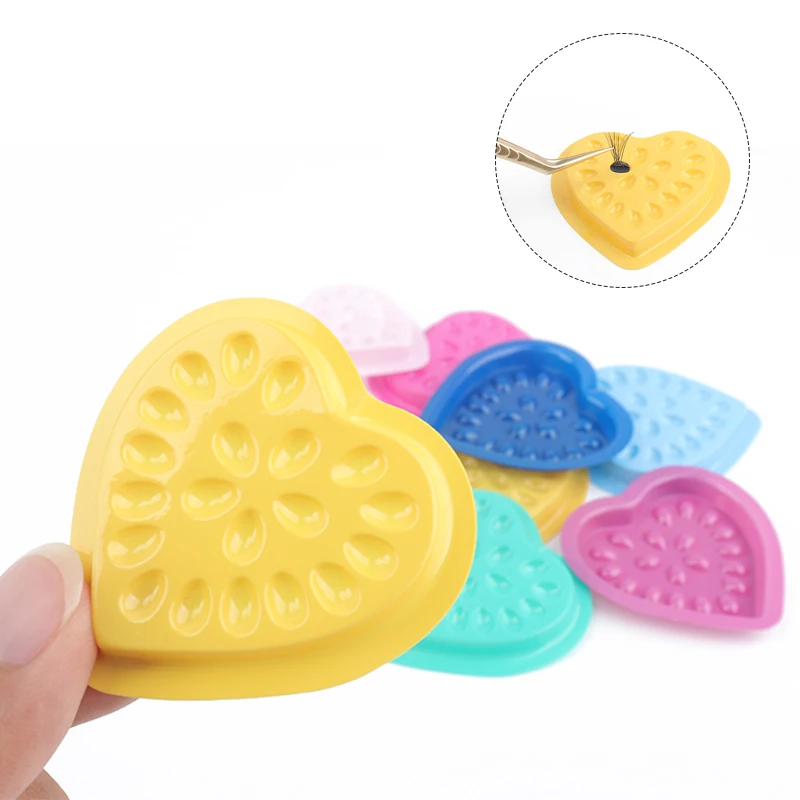 100pcs Disposable False Eyelash Glue Holder Pallet Pad Lash Extension Adhesive Gasket Palette Heart Shape Eyelashes Lifting Tool
