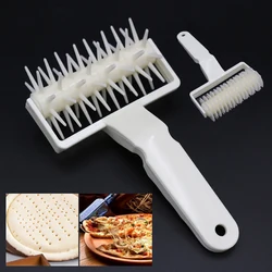 Size Pizza Rolling Pin Punch Plastic Puller Dough Roller Knife Creative Pizza Roller Puller Knife Baking Tools Cookie Wheeler