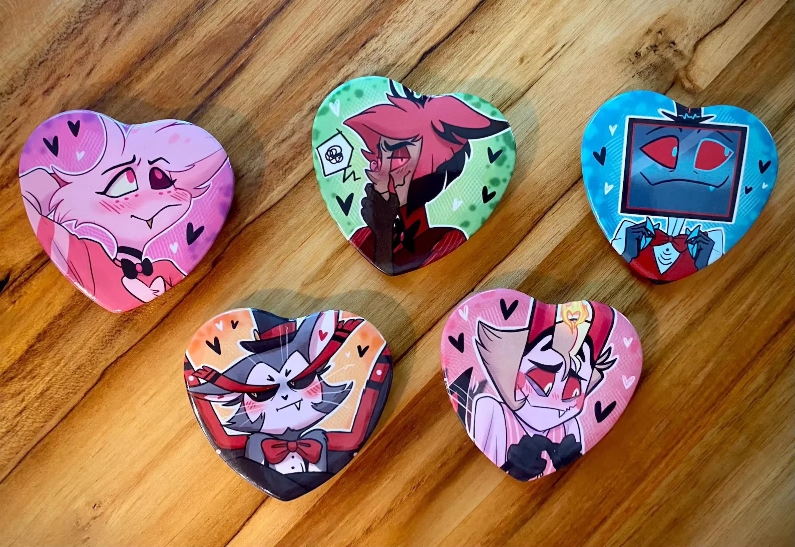 Hazbin Hotel Flustered Boys Heart Shaped Button Pins Anime Cosplay Accessories Badge Backpack Decor Collectible Gift for Fans
