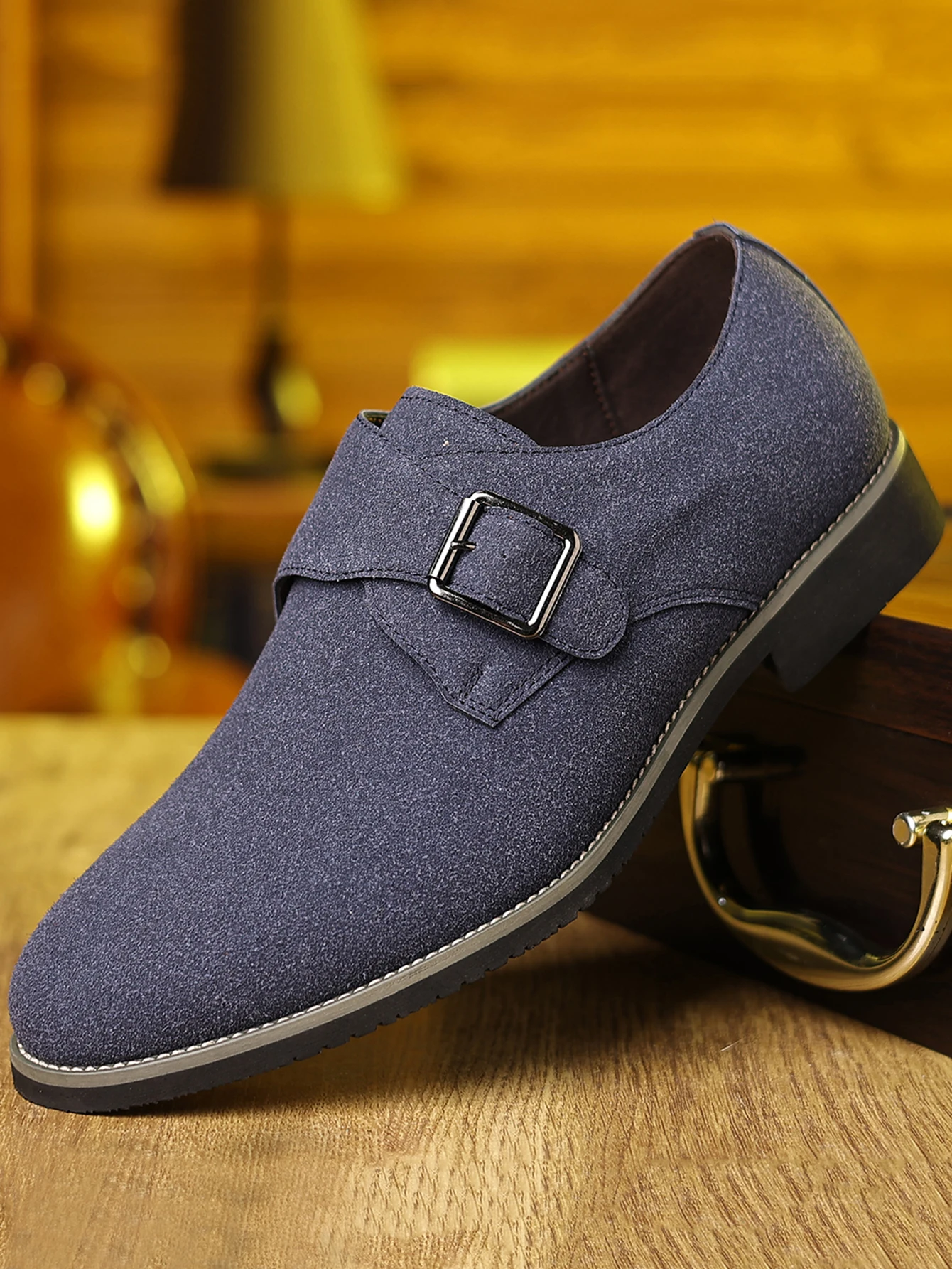 

Men's Breathable Outdoor Driving Anti-slip Soft Bottom Slip-on Leather Shoes New Height-increasing Trendy Sneakers