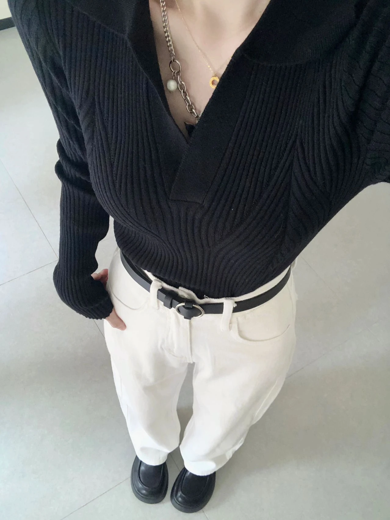 Csa básica de malha preta com decote em v fena plus size início da primavera nova manga crida gola  emaecimen...