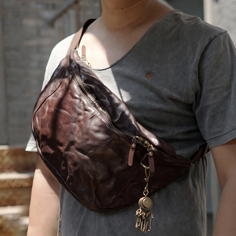 AETOO Vintage handmade cowhide leather One shoulder bag Cross-body chest bag casual men\'s models women\'s models multi-functiona