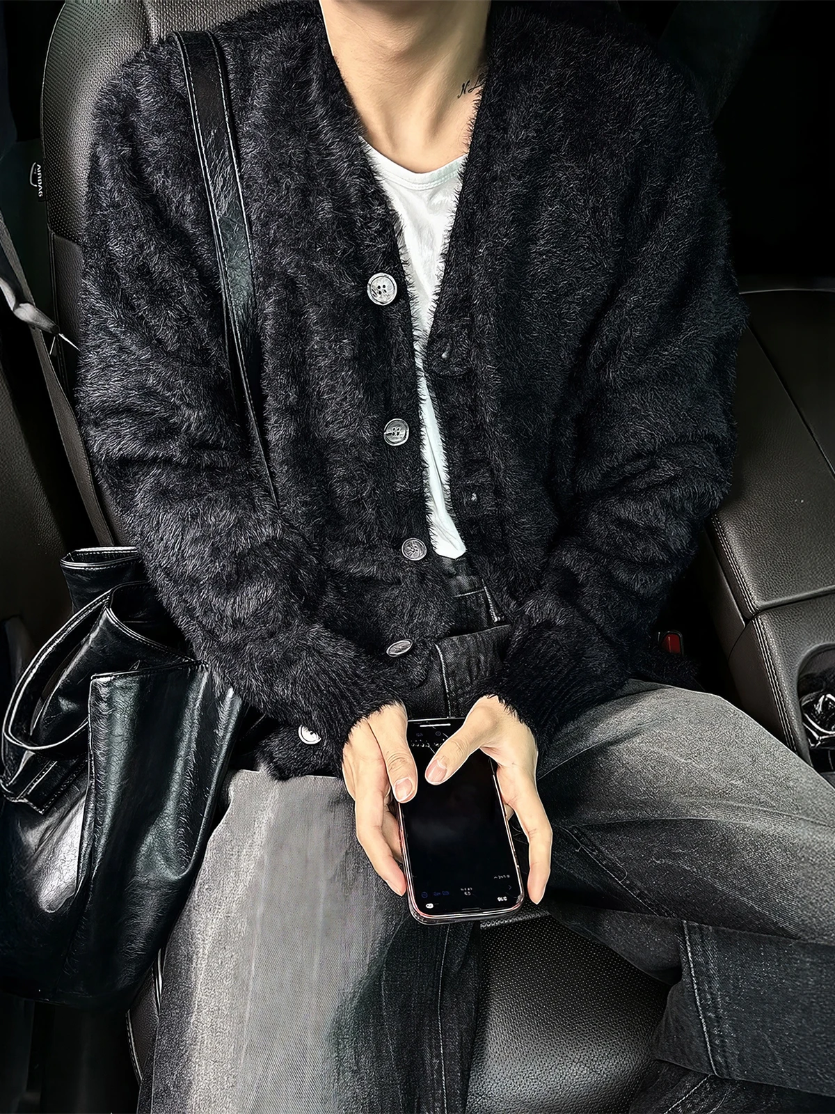 

Мужской вязаный кардиган Laid-ba с длинными рукавами и круглым вырезом, свободного кроя, с эффектом меха, черный, для молодежи