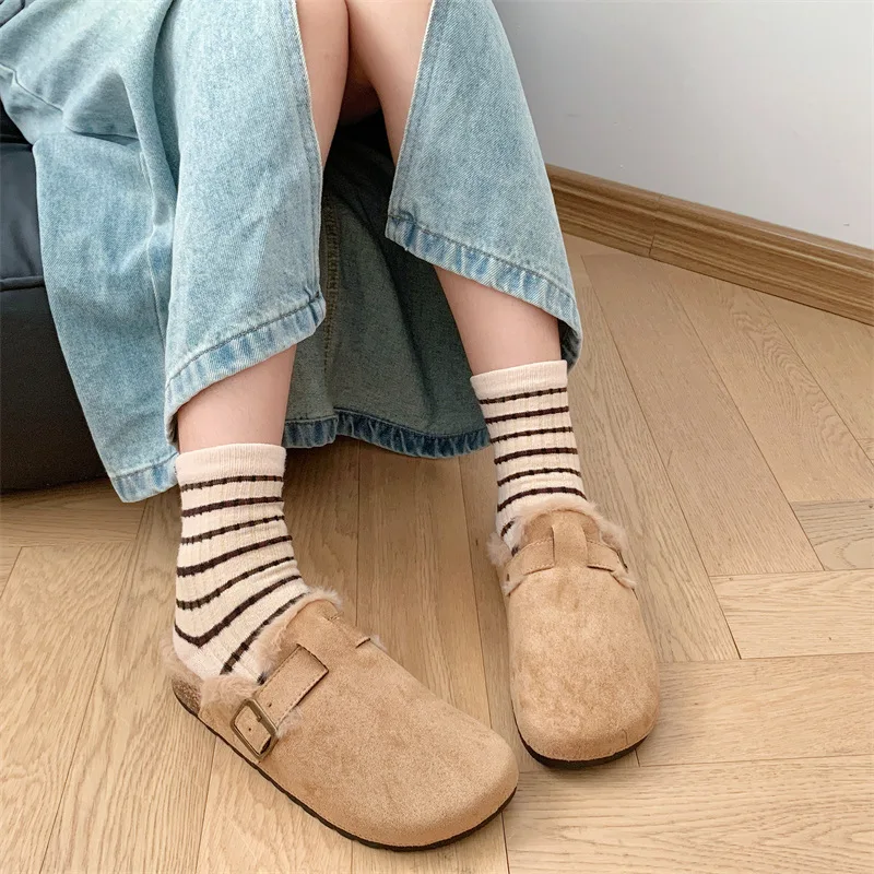 

Women's Fur Suede Clogs Slippers Classic Cork Footbed Fuzzy Mules Plush Slippers Outdoor Warm Cork Flat Slipper