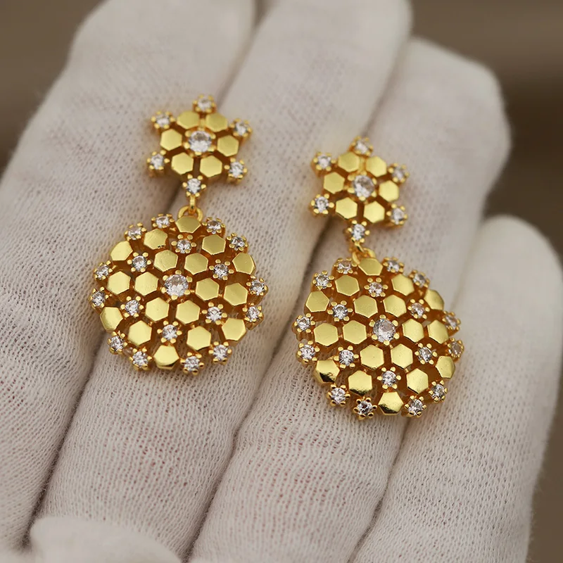 New Sight Design Crystal Flower Stud Earrings for Women Fashion Brand Jewelry Elegant Zirconia Snowflake Earrings