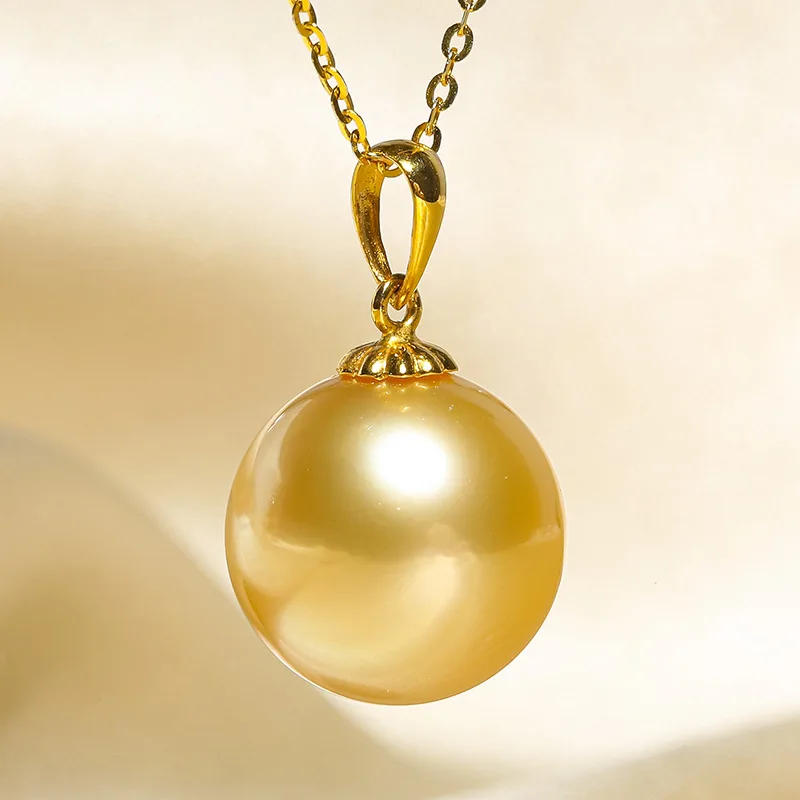 

Elegant Classic Golden Sea Pearl 17mm Pendant with 925 Silver Chain Fashion for Women Jewelry Gifts
