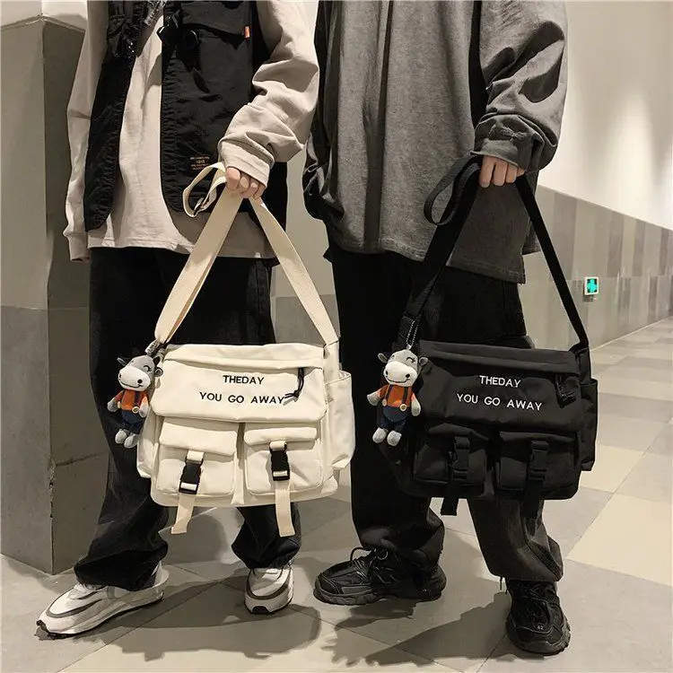 2022 Nylon Crossbody Bags Youth Fashion Casual Large Capacity Ladies Shoulder Bag Solid Color Women Messenger Bag with Pendant