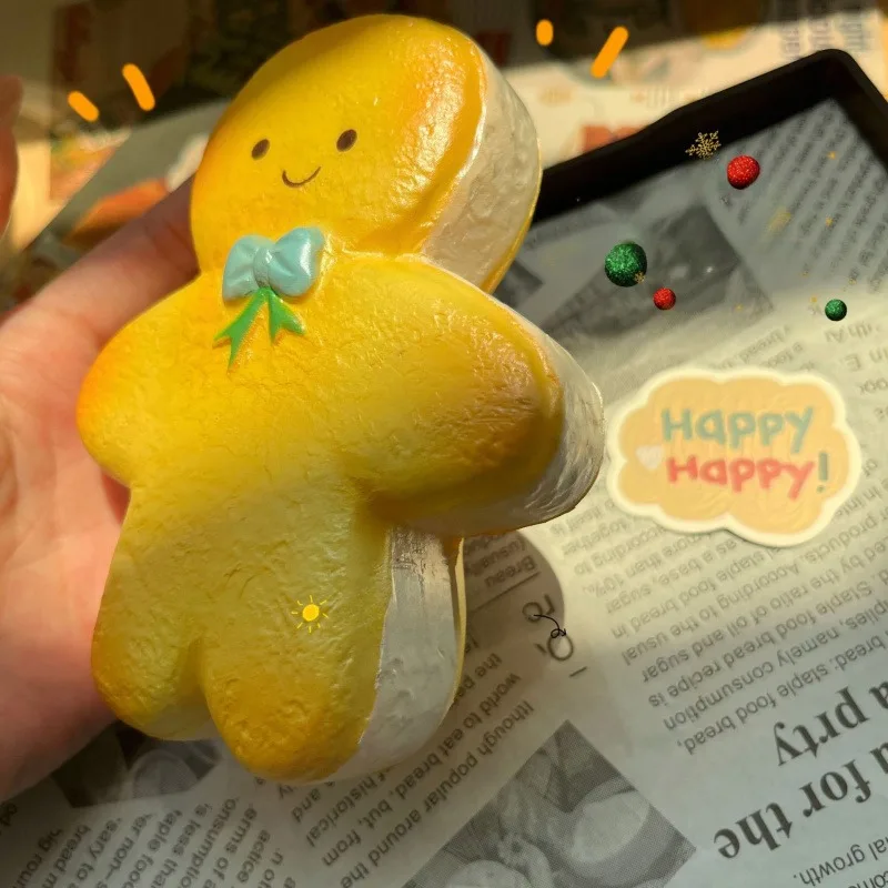 かわいいクリスマスジンジャーブレッドマンのスクイーズ玩具 - スローライジングでストレス解消、不安解消のための感覚玩具 |   子供と大人のためのクリスマスプレゼント