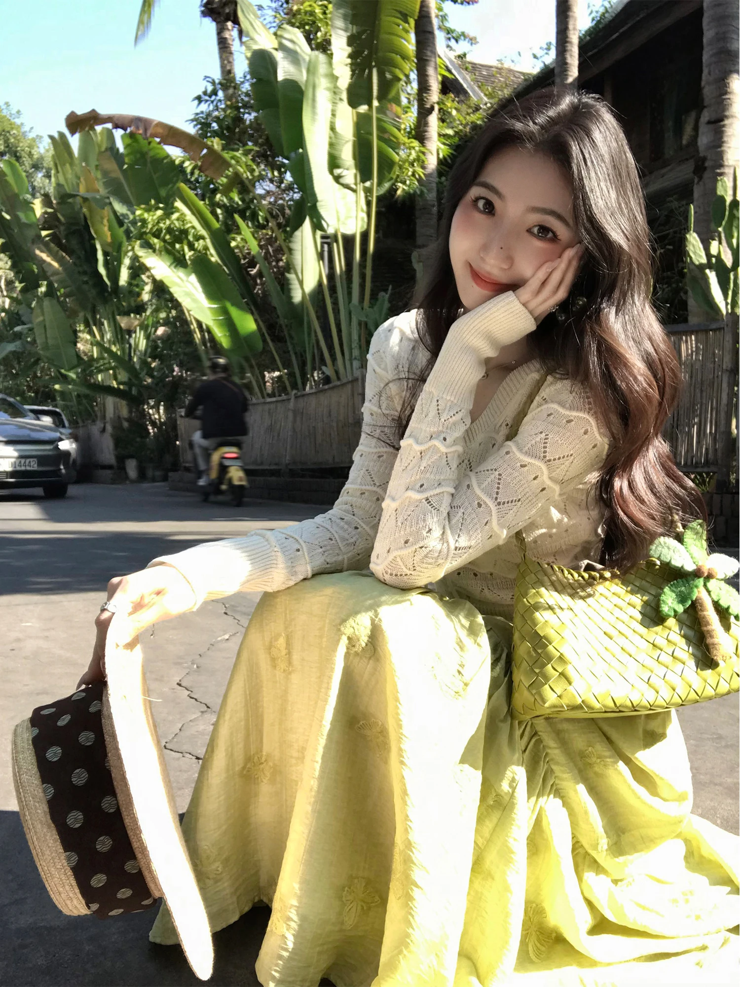 

MULVAN Spring Design Sense Hollow out V-Ne Belted Knitwear Women's ort Sle Sweater Faionable Ele Knot