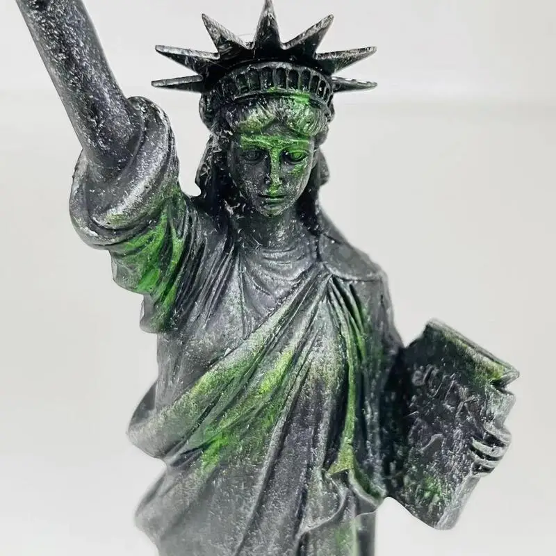 Statue Of Liberty Enlightening Freedom Gift Collectible Resin Ornament For Adults World Famous Building Miniature accessories