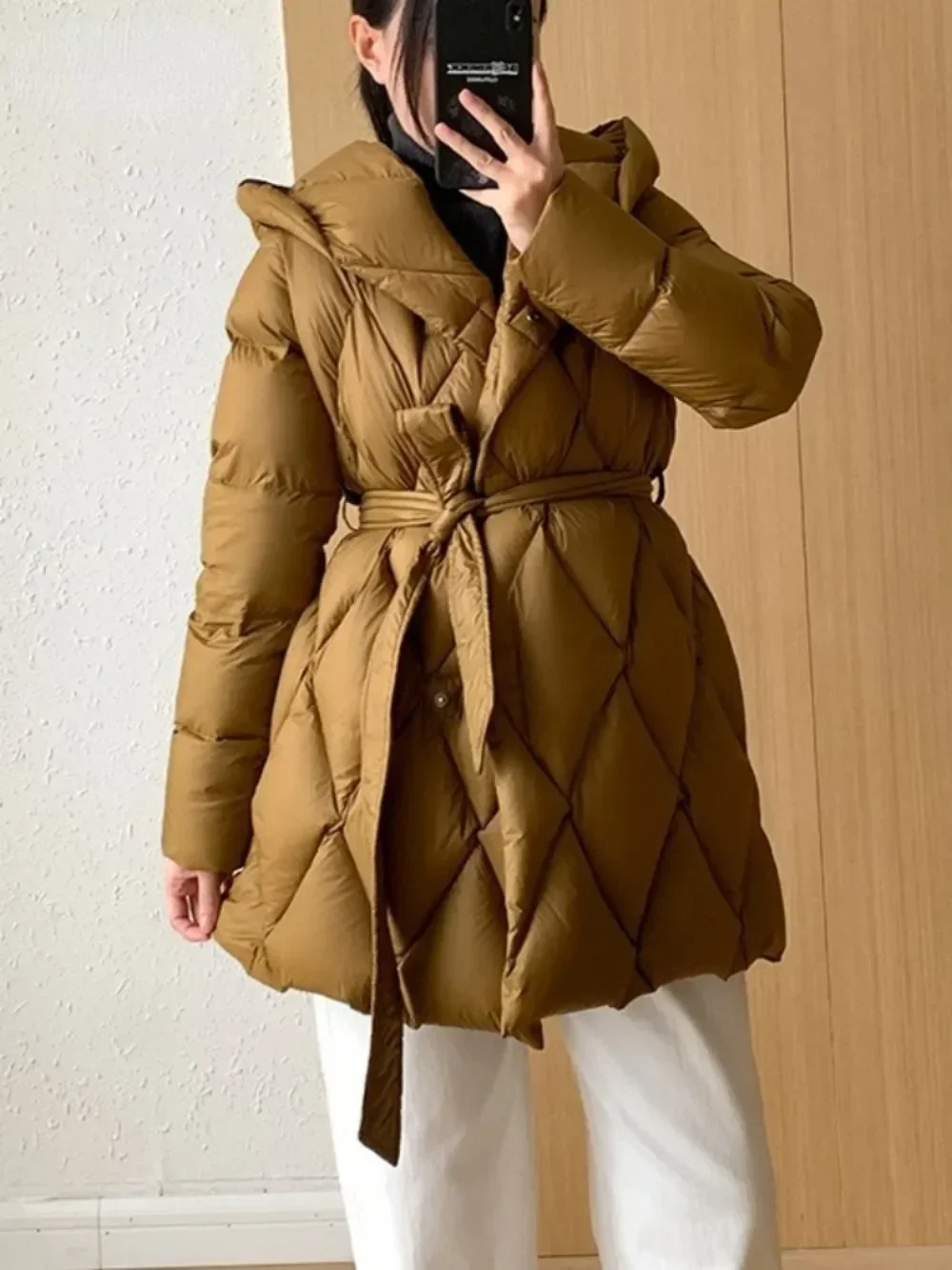 Hooded White Duck Down Coat 2024 New Winter Women Fashion Belt Thicken Warm Overcoat Office Ladies Casual Jacket Female