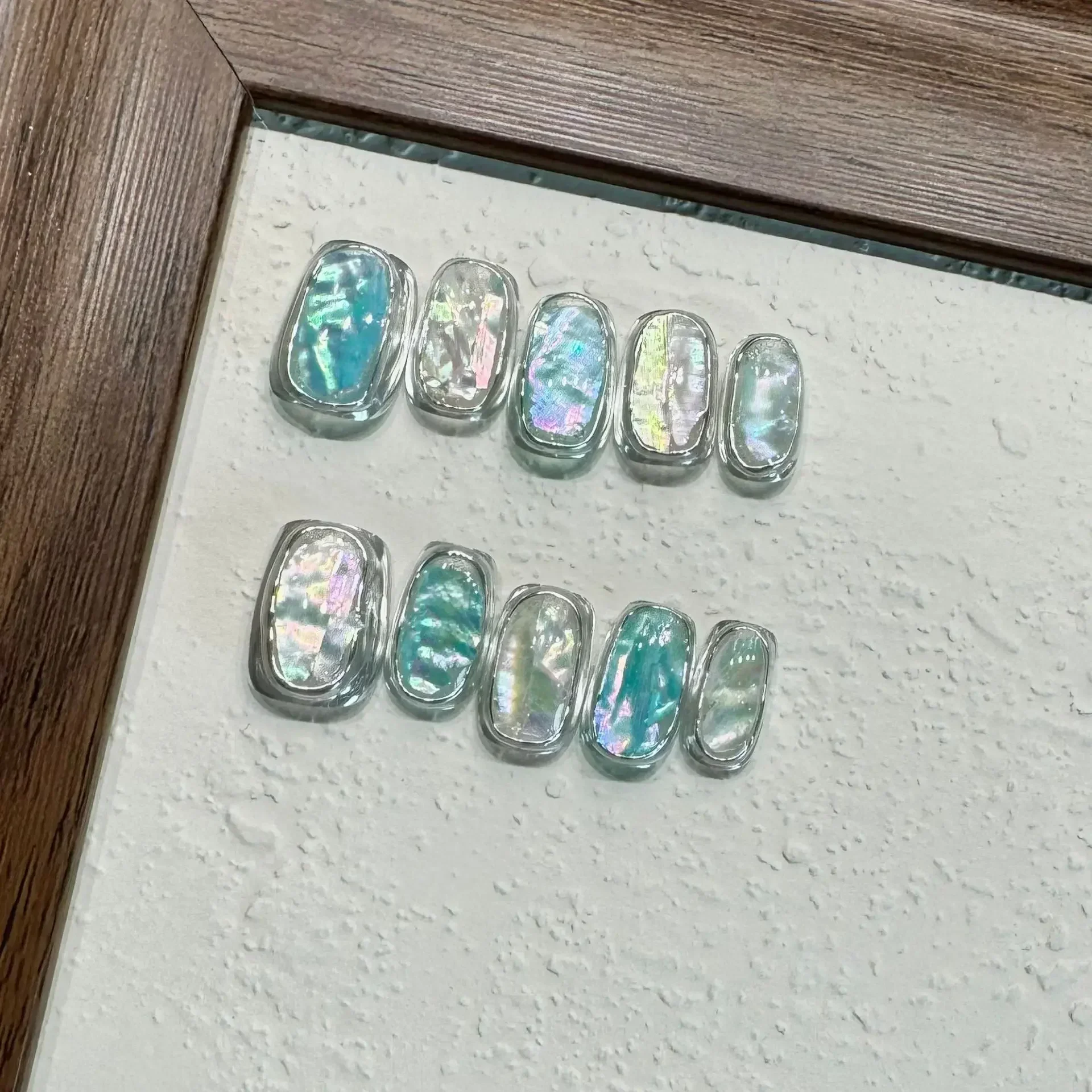 

10PCS Blue Aurora Handmade Press On Nails Shell Fake Nails INS Short Simple False Nail Full Cover Wearable Manicure Nail Tips