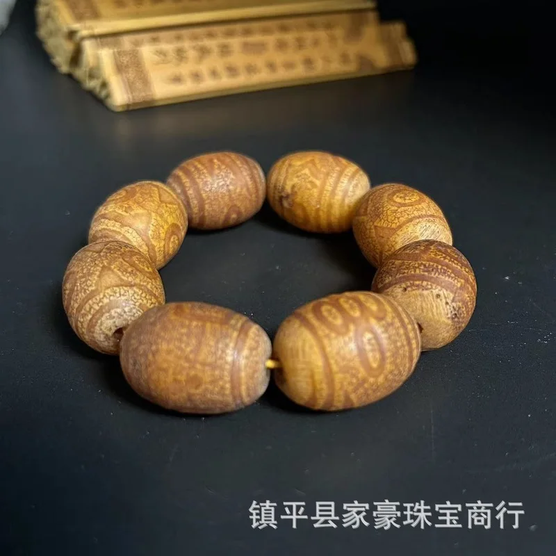 High-end exquisite second-generation bracelet featuring orange-yellow amber beads with an aged finish. A stylish bracel