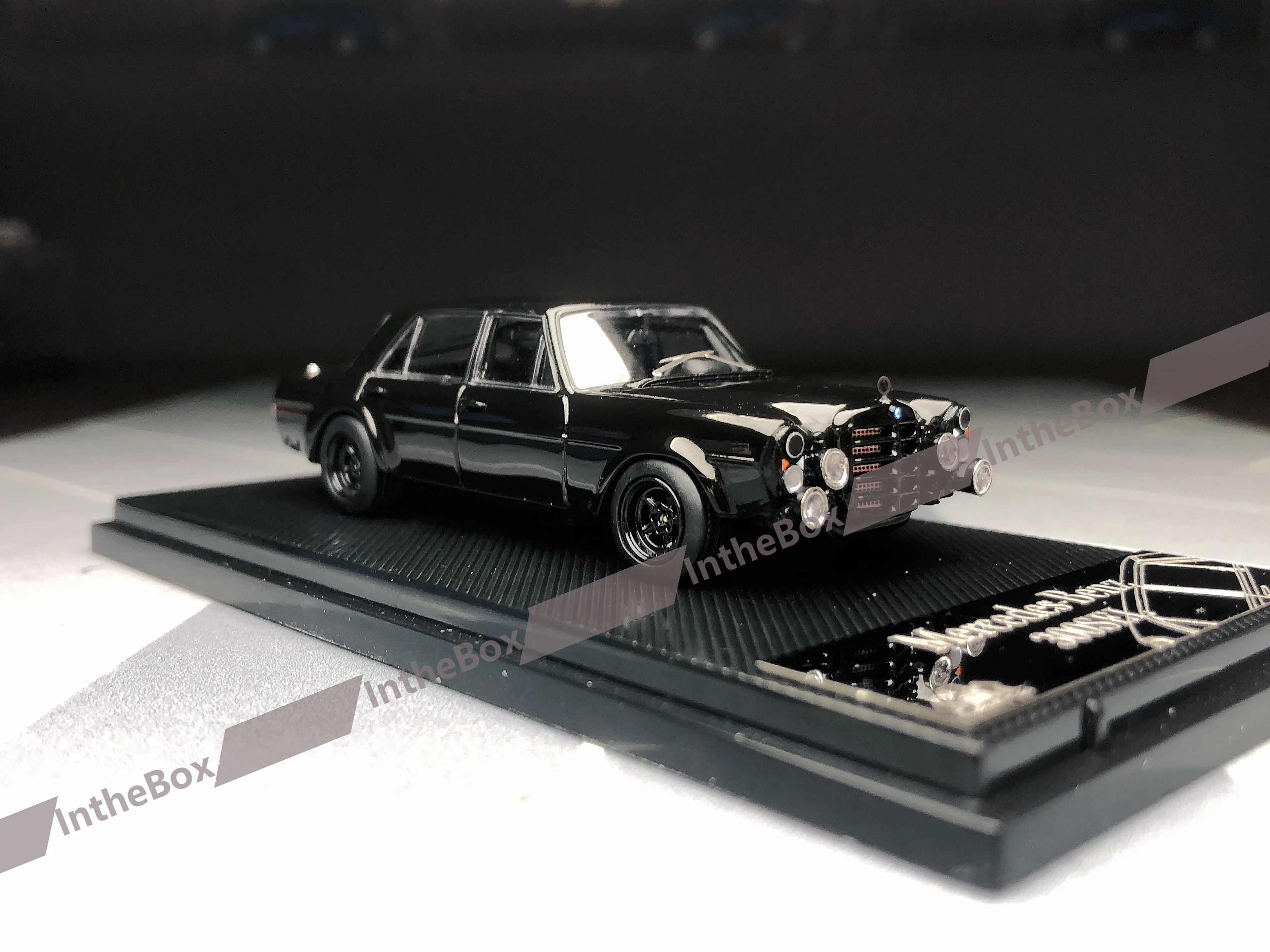 

Liberty64 1:64 MB 300SEL W109 Model Diecast Metal Car Collection Limited Edition Hobby Toys