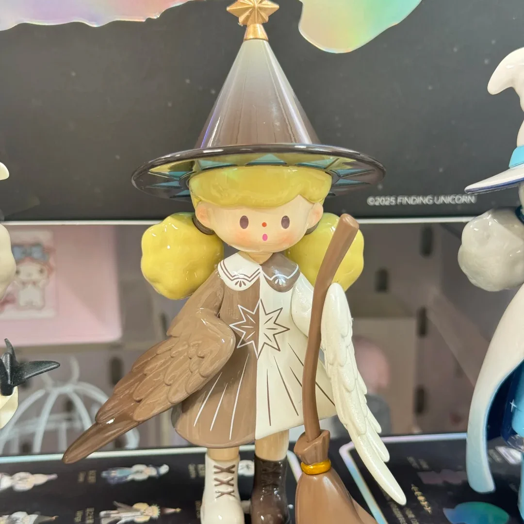 

Оригинальная серия Molinta Chasing Light, слепая коробка, аниме-фигурка Molinta, коллекция украшений для рабочего стола, модель игрушки, подарки на день рождения