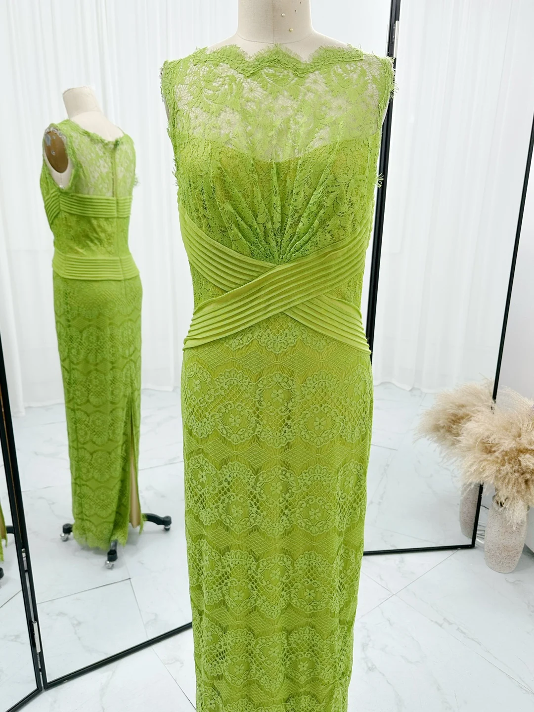 Yellow -Green Simple And Fashionable Split Lace Can Wear Evening Dresses M1146