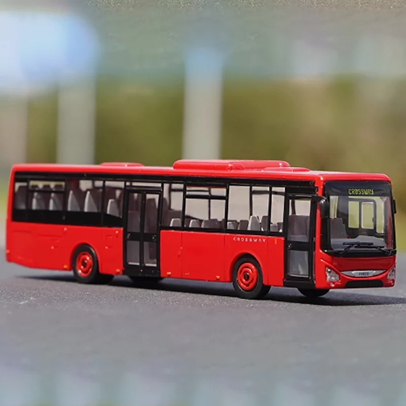 1/87 Scale IVECO CROSSWAY Plastic Bus Model Static Ornament