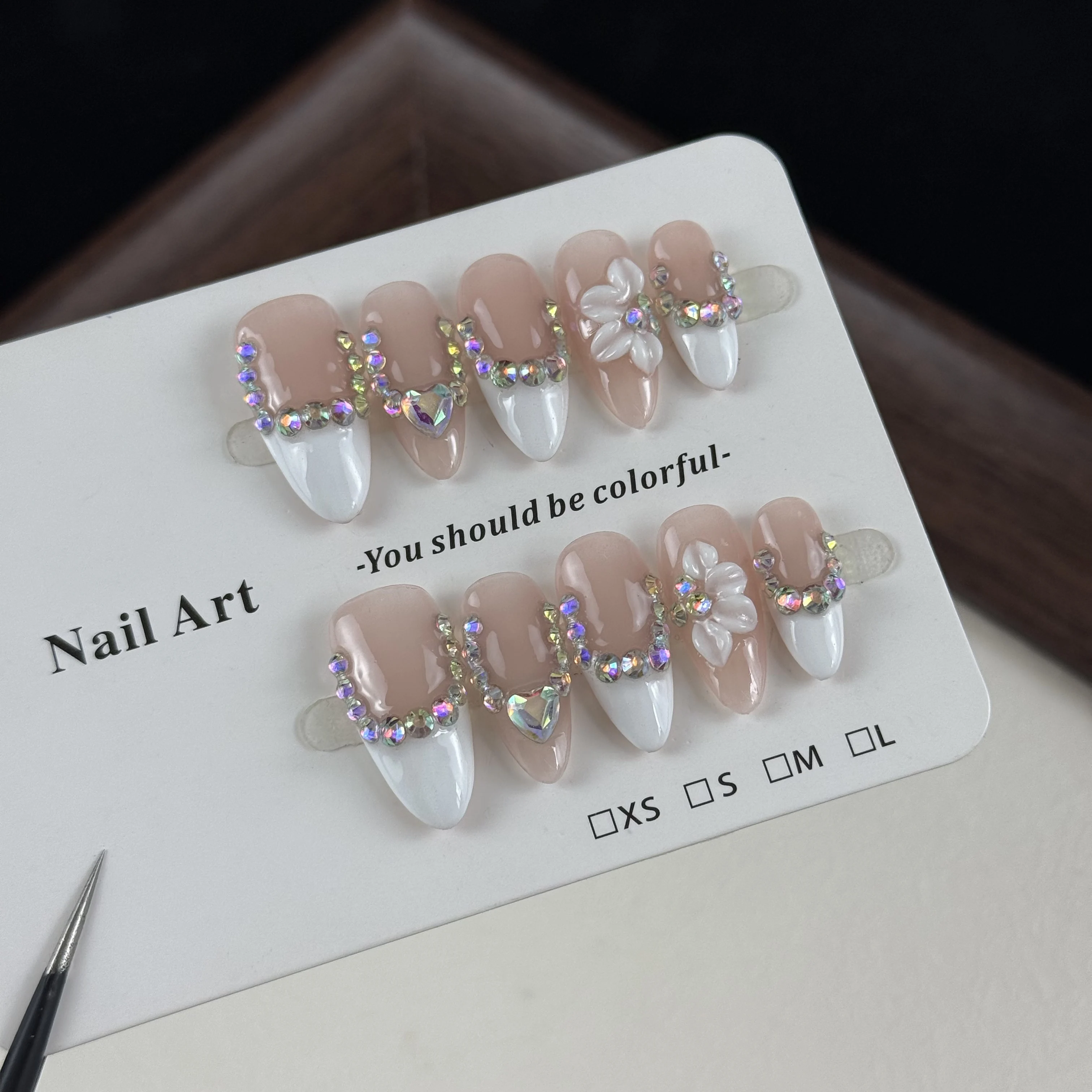 10pcs High-End Hand-Painted 3D Petal Heart-Shaped Diamond Flashing Chain Jewelry Set Simple Design Style