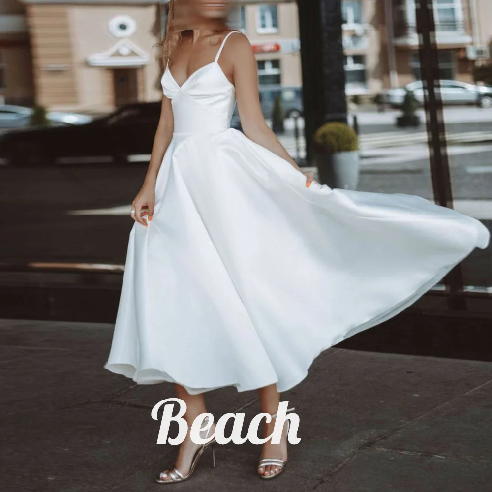 Robe de Mariée Simple Personnalisée, Tenue de Plage, Col en V, Spaghetti, Ligne A, Dos aux, Courte, Traîne, 2024