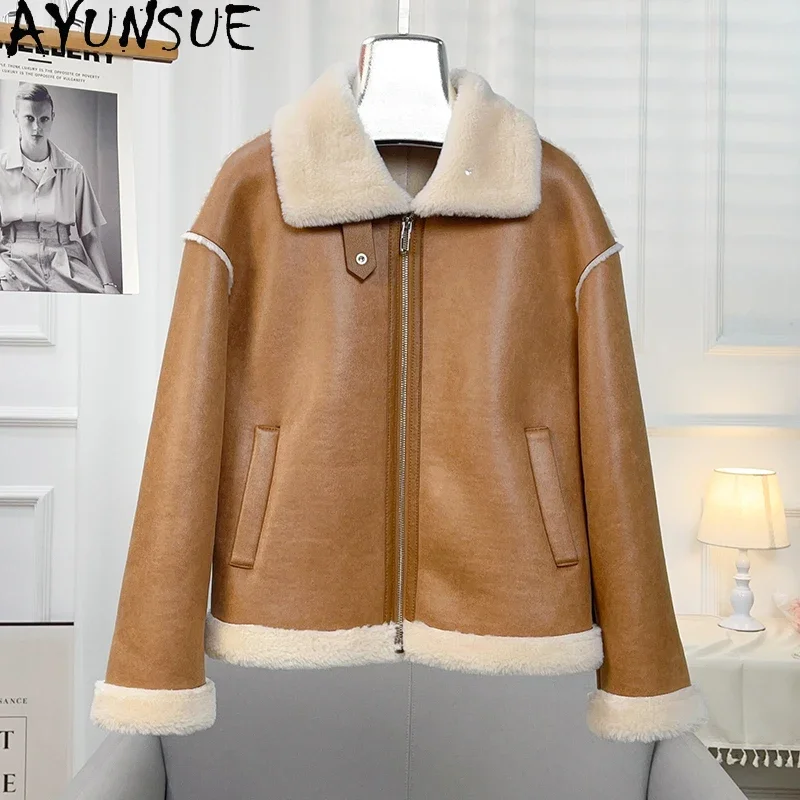 

AYUNSUE 2023 High-street Sheep Shearing Jacket Women Winter Autumn 100% Wool Lining Coat Short Motorcycle Granular Wool Jackets