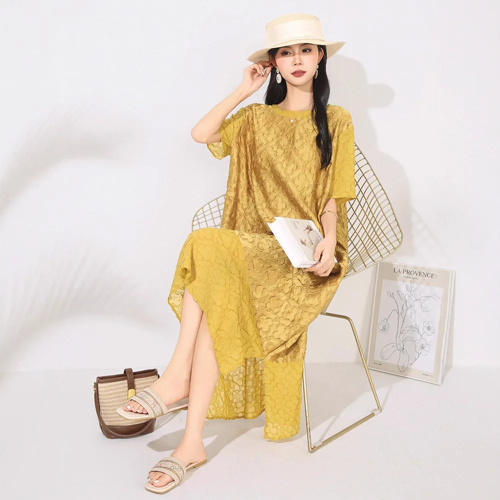 

Miyake New 2025 Embossed Dress Women Fashion Temperament Loose Big Yards Round Neck Head Splicing Short-sleeved Long Skirt