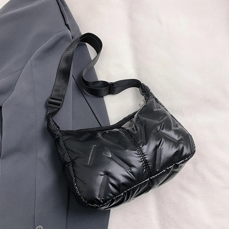 Mode Puffy Hobo Bag Daunen Tote Handtaschen Frauen Stepp Tote Tasche Große Kapazität Gepolsterte Schulter Tasche Casual Winter Pendeln Tasche – Detail 25