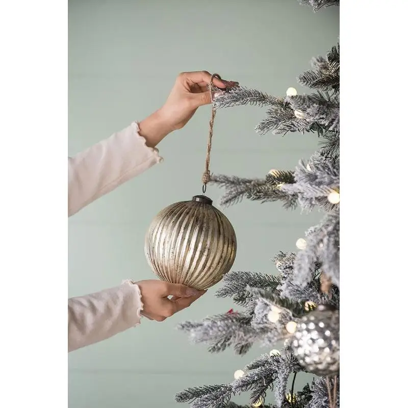 مجموعة من 4 كرات معلقة من زينة عيد الميلاد الزجاجية المزخرفة - كرات معلقة مقاس 6 بوصات لتزيين شجرة العطلات #3